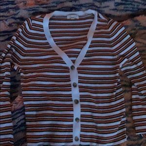 cropped long sleeve shirt.